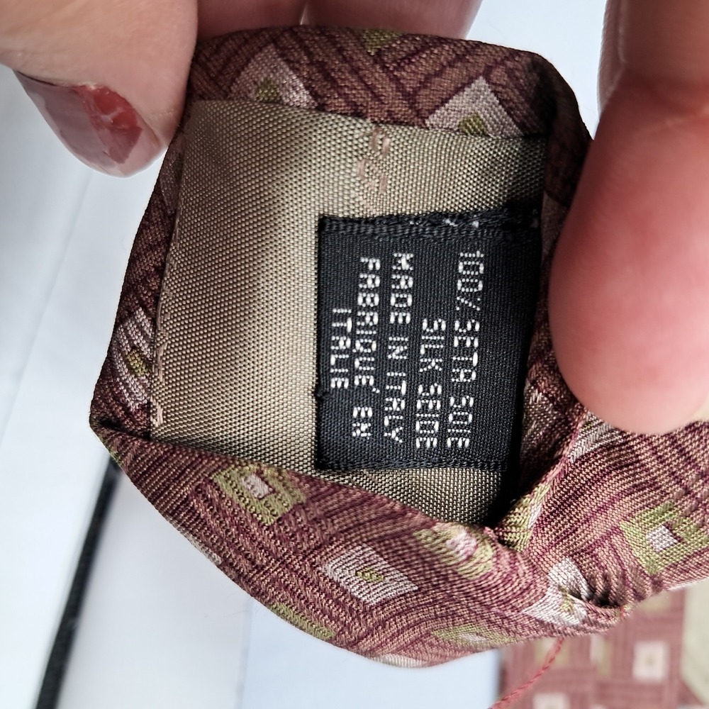 Giorgio Armani Silk Geometric Wide Classic Necktie Brown Italy 57.5‎ x 3.75 - Picture 7 of 8